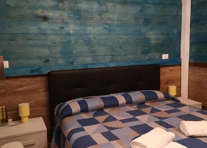 Marina Club Guest house