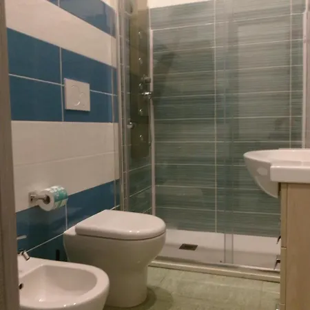 Marina Club בית הארחה