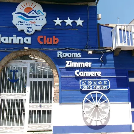 Marina Club