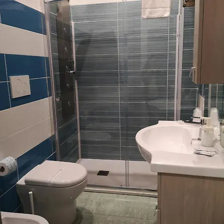 בית הארחה Marina Club 3*